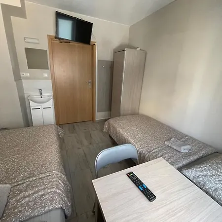 Lawendowy بيت شباب فروتسواف